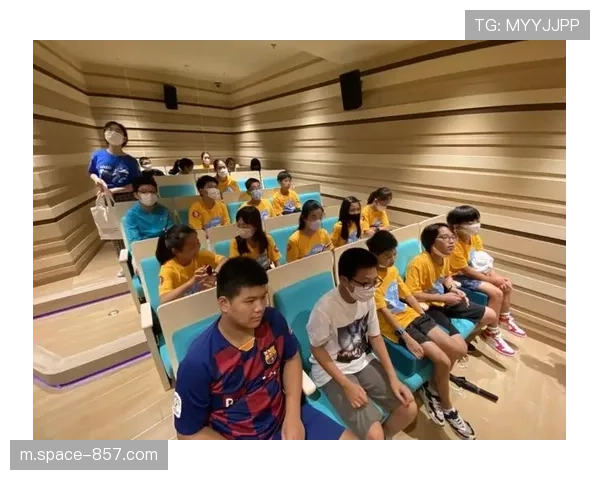 适应性训练营开放，媒体探营感受大赛前紧张有序氛围