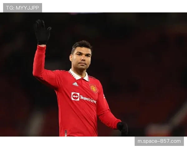 曼联客场挑战维拉，卡塞米罗停赛考验中场防守硬度