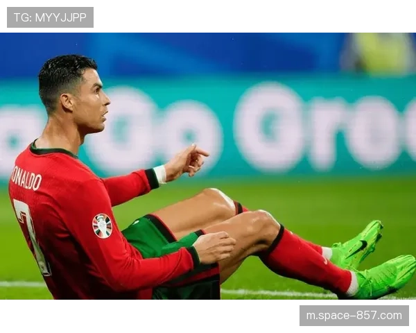 桑托斯·戴贝尔横传助攻,葡萄牙小将获基米希接班人称号 桑托斯·戴贝尔横传助攻,葡萄牙小将获基米希接班人称号