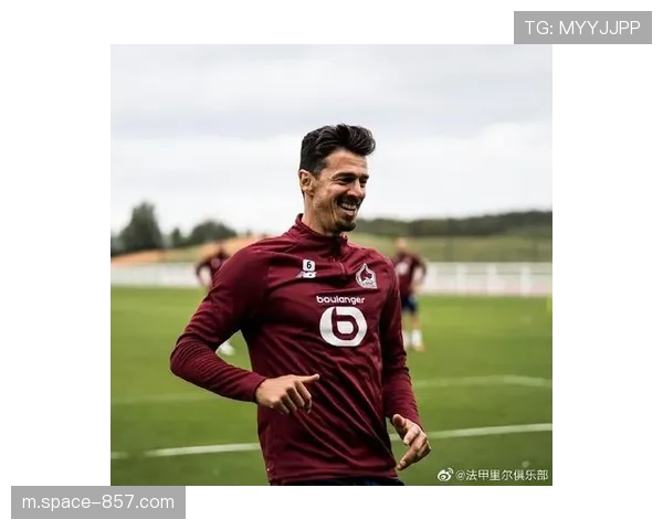 为提升上座率，部分法甲俱乐部推出针对学生的特价季票